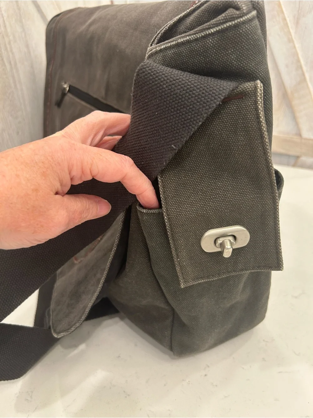 Canvas Laptop Messenger Bag for Men in Dark Gray